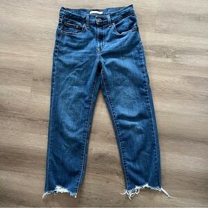 Levi’s | 724 High Rise Straight Crop Stretch Jeans | Med Wash | 29 W x 24 L